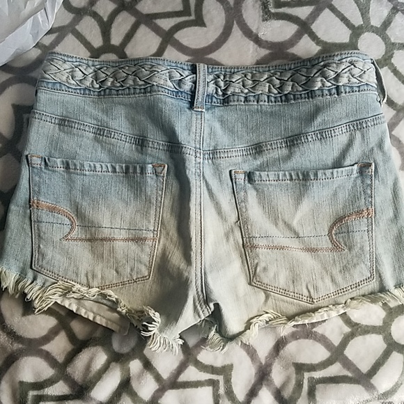 American Eagle light wash shorts - Picture 2 of 4